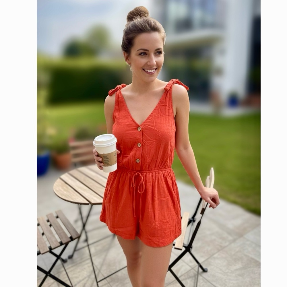 Cupshe Orange Tie-Shoulder Button Front Romper